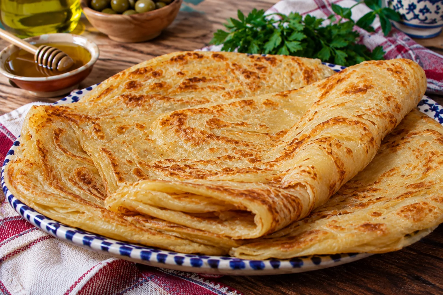Mlawi Tunisien : La Galette Feuilletée Croustillante Authentique
